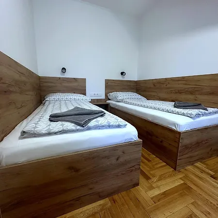 Pater And Aparthotel 4*