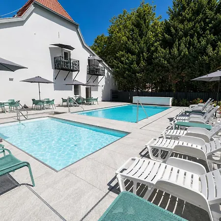 Lejlighedshotel Pater And 4*