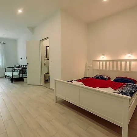 Lejlighedshotel Pater And 4*