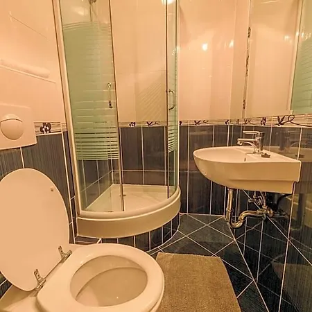 Pater And Aparthotel 4*