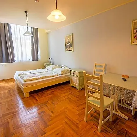 Pater And Lejlighedshotel